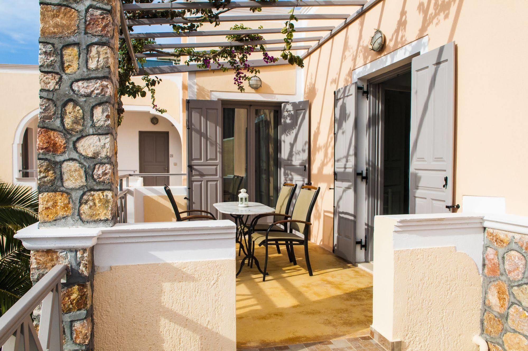 Polydefkis Hotel Kamari  Exterior photo
