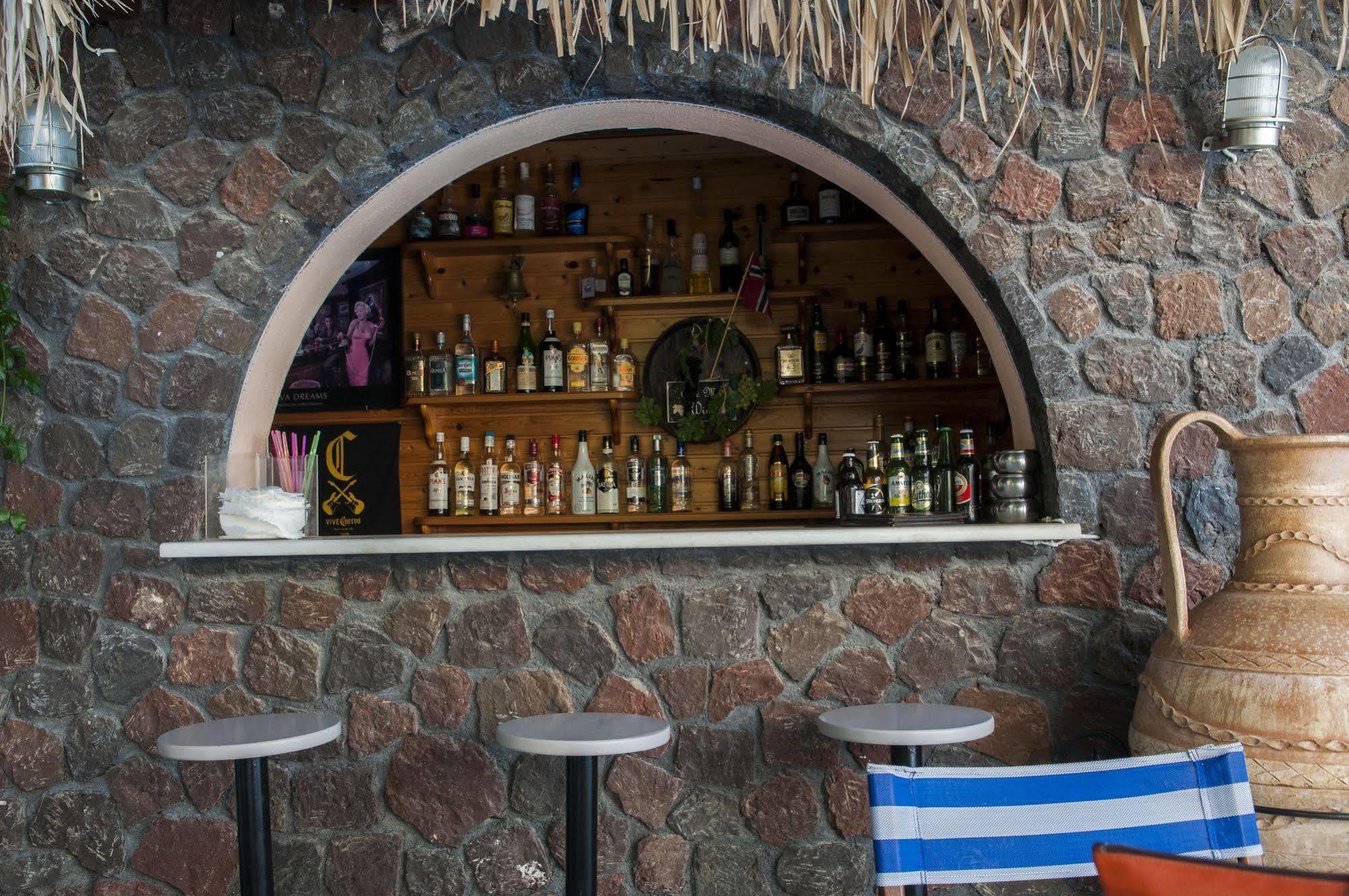Polydefkis Hotel Kamari  Exterior photo